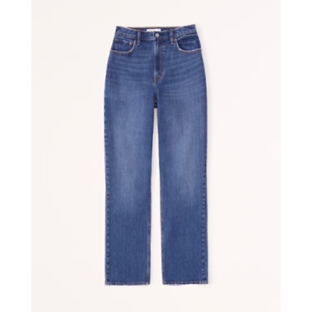 NWT Abercrombie Ultra High Rise 90s Straight Jean Size 36 Waist / 22 Short